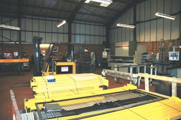 Machine Safety Fencing Manufacturers